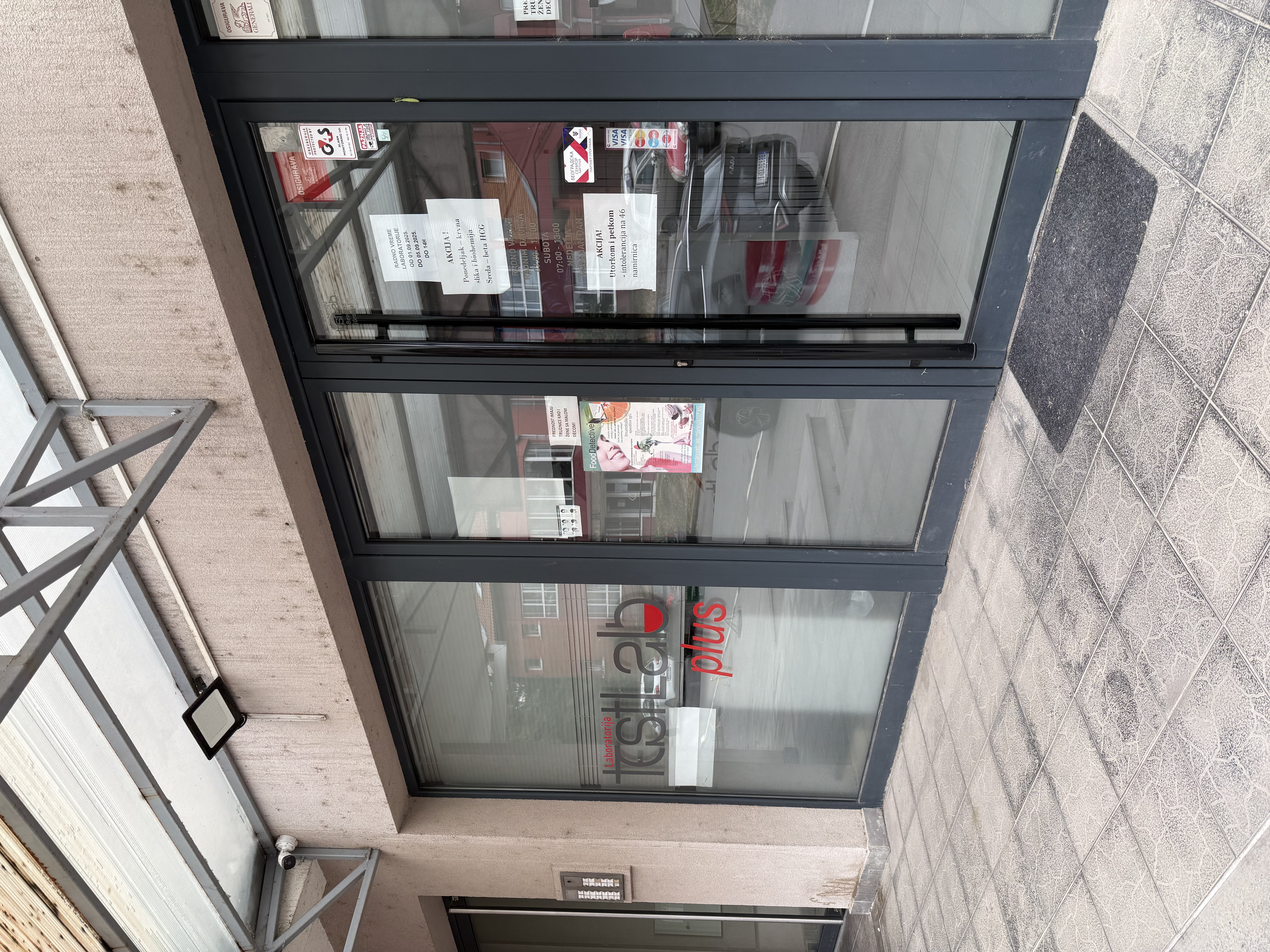 Free HTML5 Bootstrap Template by FreeHTML5.co